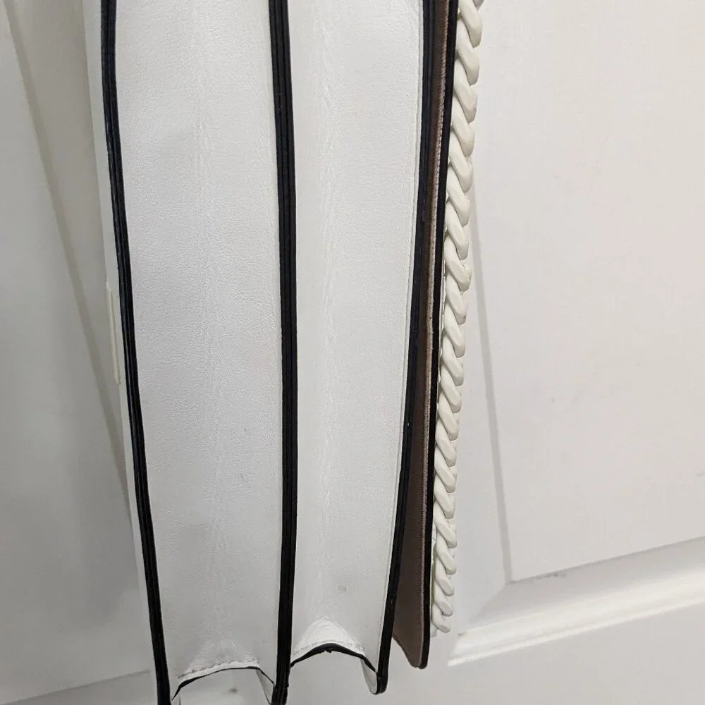 ALDO Greenwald Crossbody Bag Medium White Overflow With Metal Chain - Picture 8 of 16
